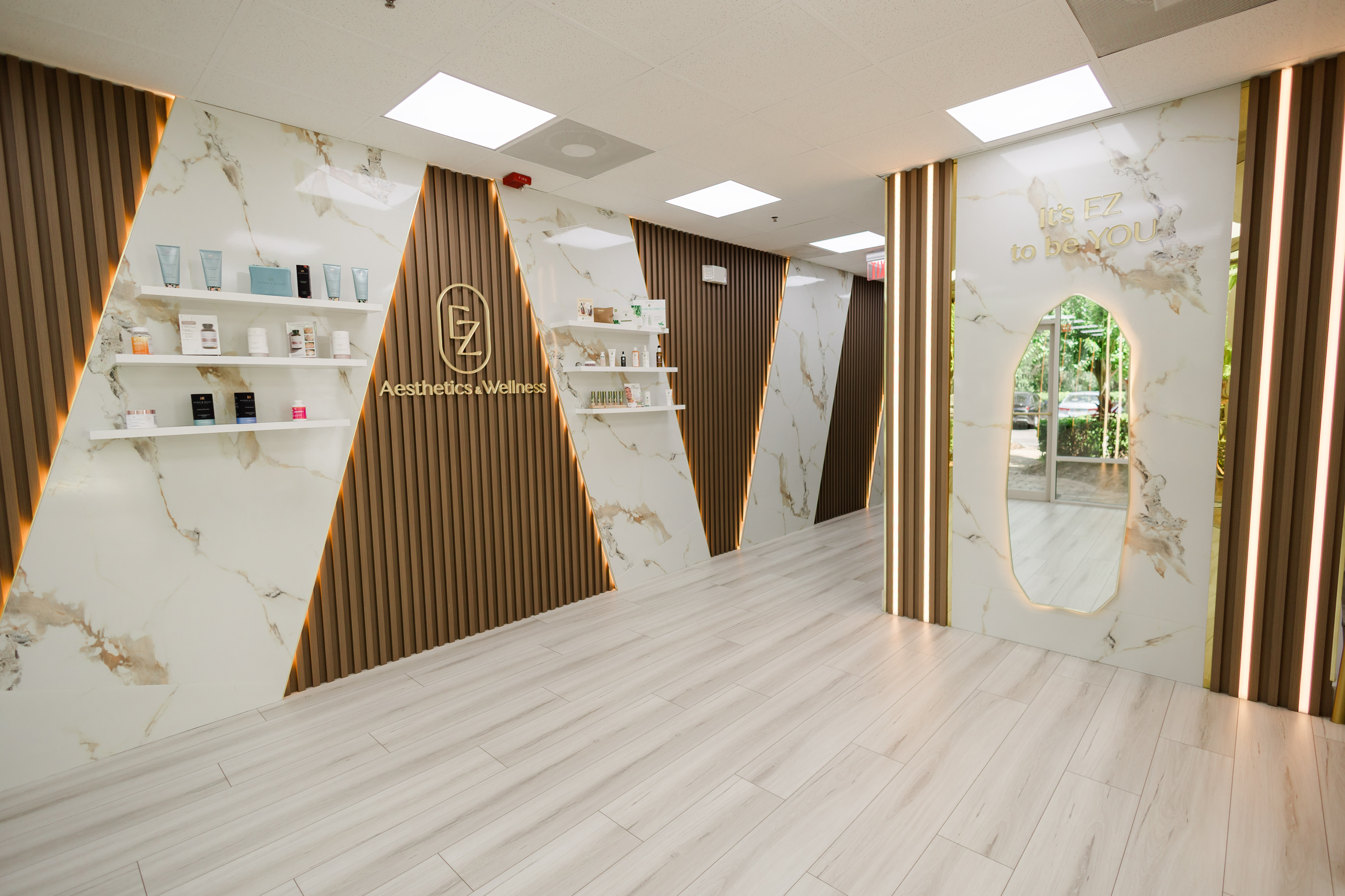 Ambiente da clínica EZ Aesthetics & Wellness em Orlando
